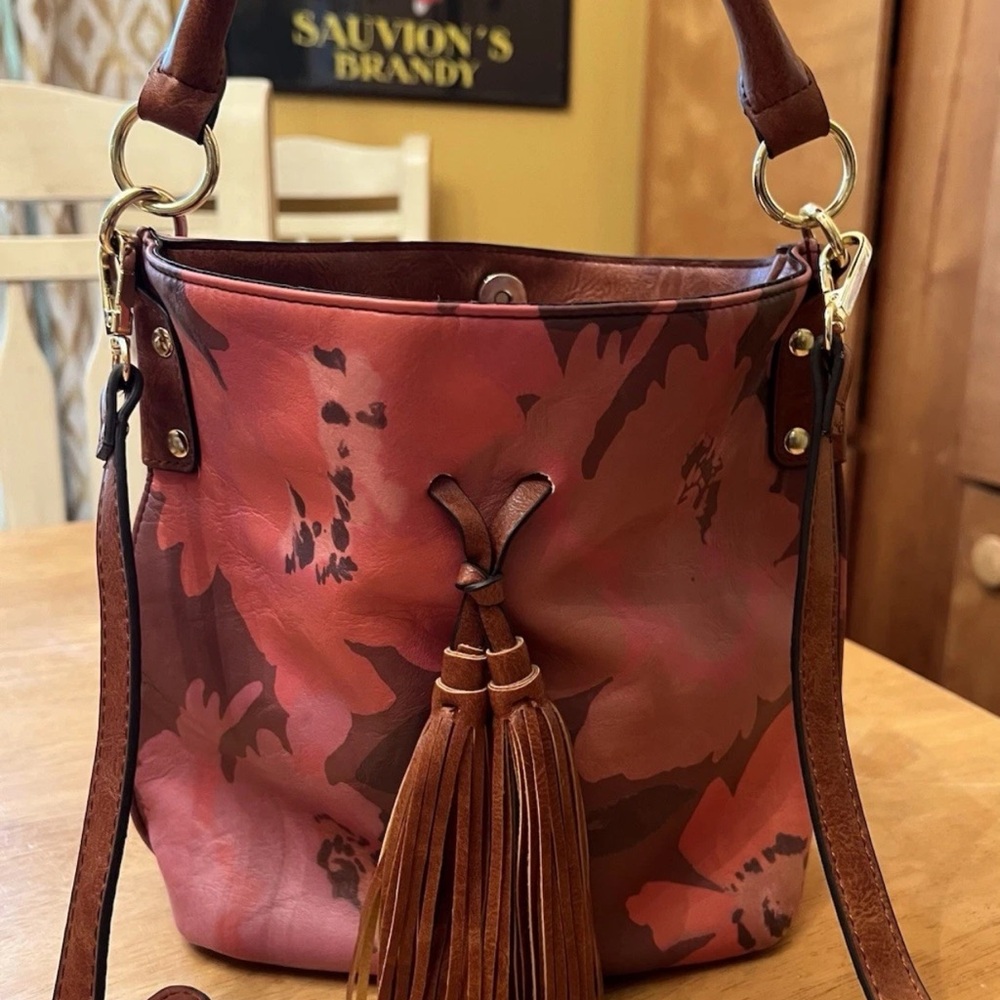 Pioneer Women Flower Pattern Handbag